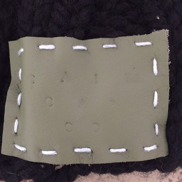 Cai Cap Co Winter Knit Beanie Black with Pom Pom - Picture 2 of 5